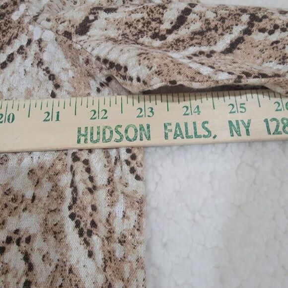 JM Collection Heavyweight Linen Top Womens 18 Button Blouse Animal Print - Picture 10 of 16